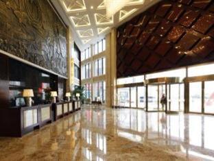 Golden Rich Hotel 3*